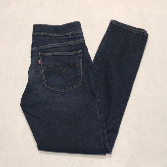 Levi’s jeggings, size 28